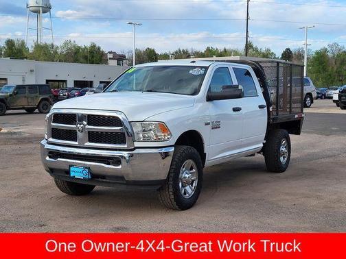 Bright White Clearcoat 2018 RAM 2500 Tradesman Crew Cab 4x4 6'4' Box