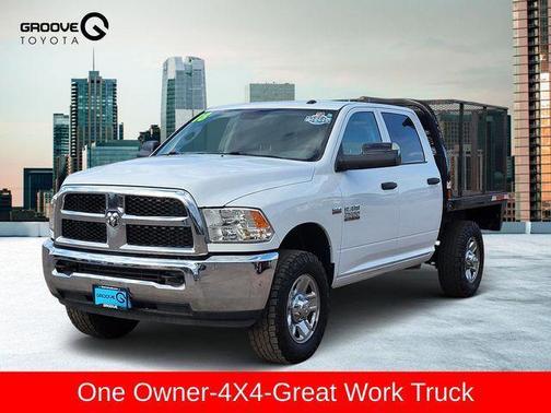 Bright White Clearcoat 2018 RAM 2500 Tradesman Crew Cab 4x4 6'4' Box
