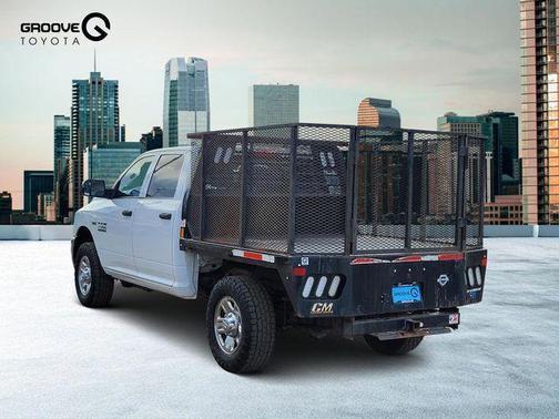 Bright White Clearcoat 2018 RAM 2500 Tradesman Crew Cab 4x4 6'4' Box