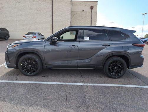2025 Toyota Highlander XSE