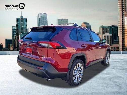 2025 Toyota RAV4 XLE Premium