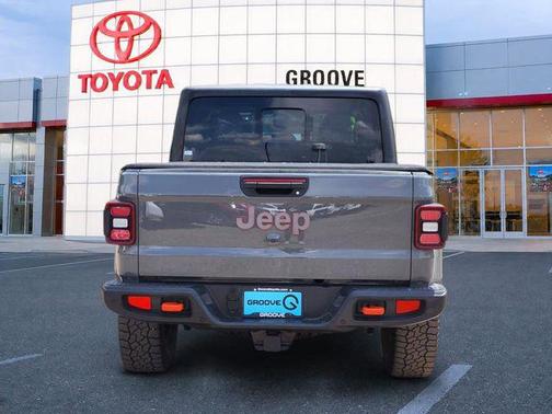 Sting-Gray Clearcoat 2020 Jeep Gladiator Mojave 4x4