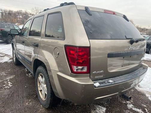 2005 Jeep Grand Cherokee Laredo