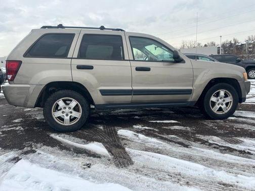2005 Jeep Grand Cherokee Laredo