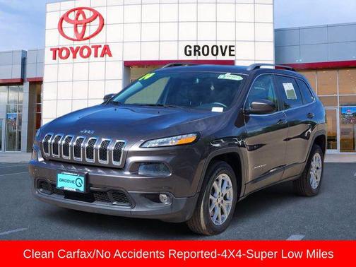 Brilliant Black Crystal Pearlcoat 2014 Jeep Cherokee Latitude
