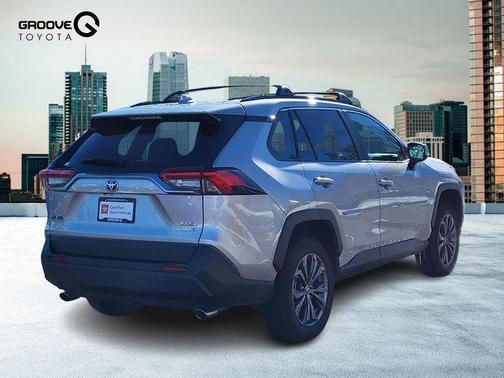 2022 Toyota RAV4 Hybrid XLE Premium