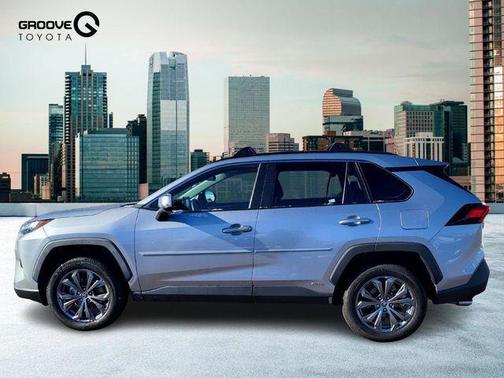 2022 Toyota RAV4 Hybrid XLE Premium