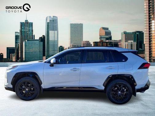 2024 Toyota RAV4 Hybrid SE