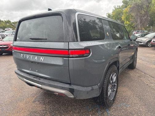 2023 Rivian R1S Launch Edition