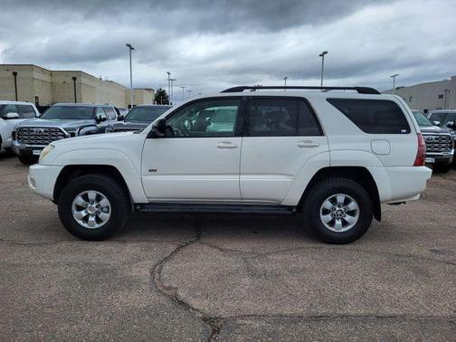 Natural White 2004 Toyota 4Runner SR5 V8