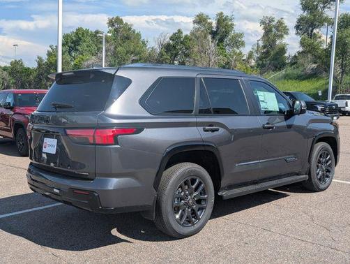 2025 Toyota Sequoia Platinum