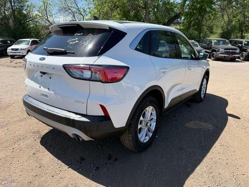White Metallic 2021 Ford Escape SE