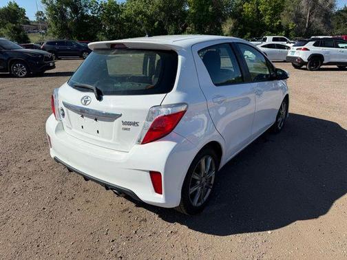 Super White 2012 Toyota Yaris SE