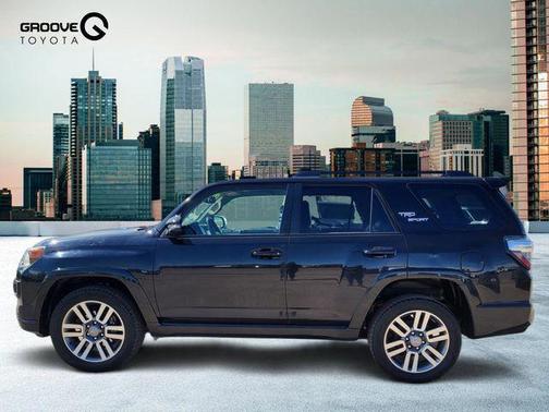 Midnight Black Metallic 2022 Toyota 4Runner TRD Sport