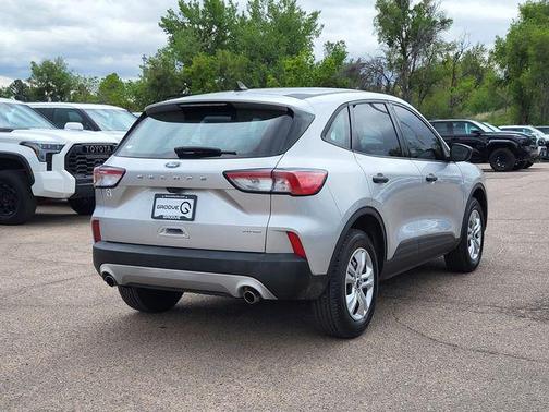 Ingot Silver Metallic 2020 Ford Escape S
