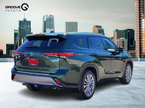 2023 Toyota Highlander Platinum