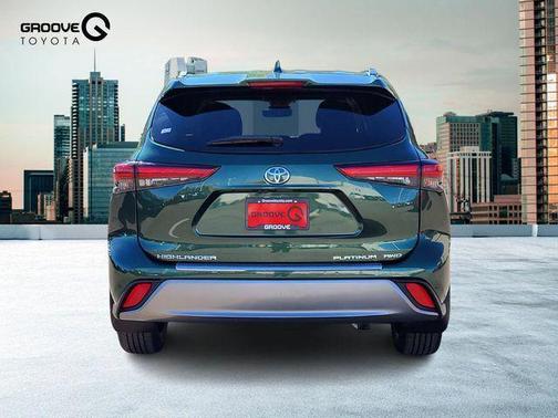 2023 Toyota Highlander Platinum