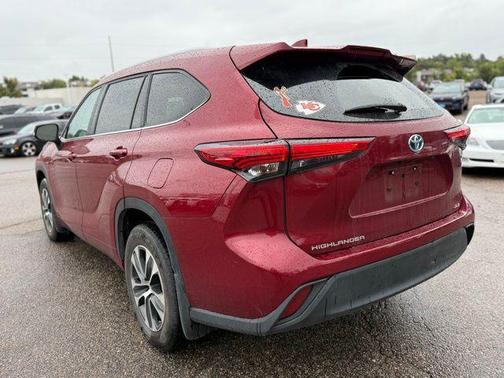2023 Toyota Highlander Hybrid XLE