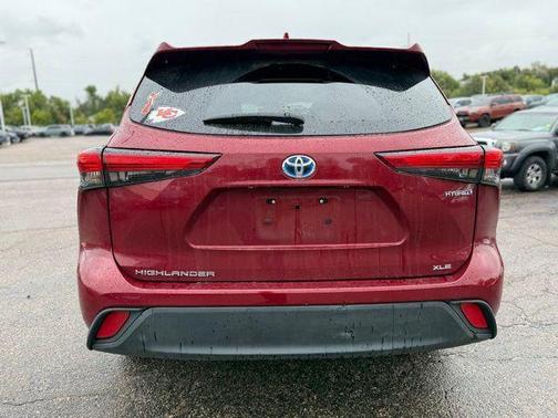 2023 Toyota Highlander Hybrid XLE