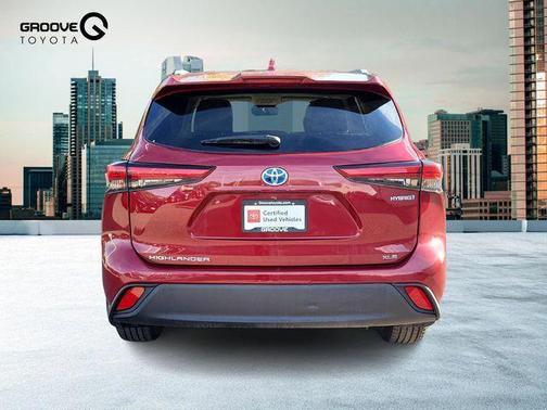 2023 Toyota Highlander Hybrid XLE