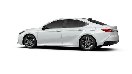 Wind Chill Pearl 2026 Toyota Camry XLE