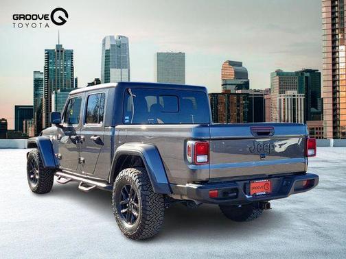 2022 Jeep Gladiator Sport S