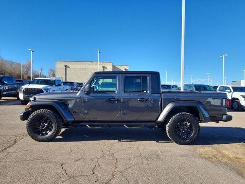 2022 Jeep Gladiator Sport S