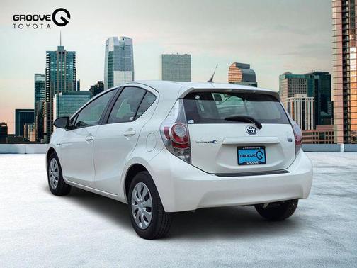 Moonglow 2014 Toyota Prius c Two