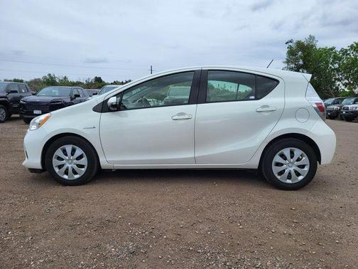 Moonglow 2014 Toyota Prius c Two