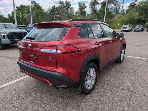 2025 Toyota Corolla Cross LE