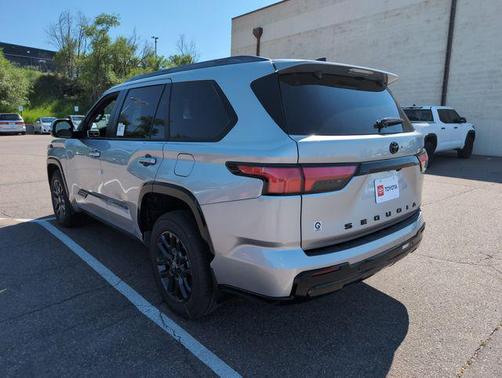 2025 Toyota Sequoia Platinum