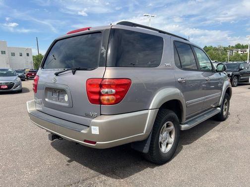 2002 Toyota Sequoia SR5