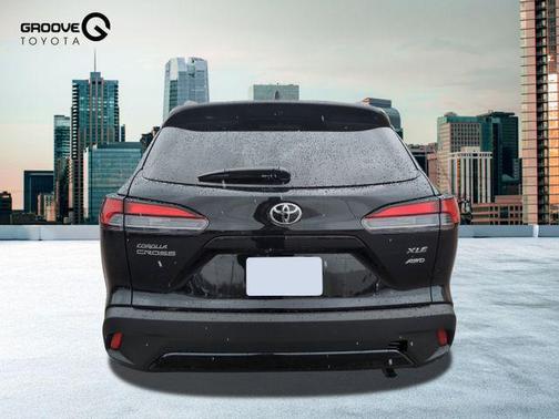 2025 Toyota Corolla Cross XLE