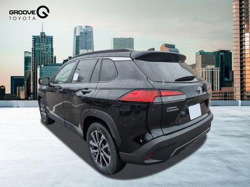 2025 Toyota Corolla Cross XLE