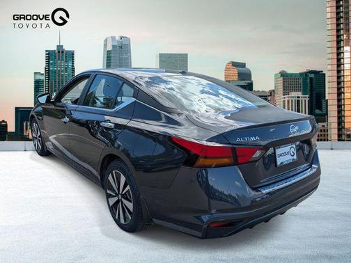 2022 Nissan Altima 2.5 SV