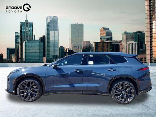 2025 Toyota Crown Signia Limited