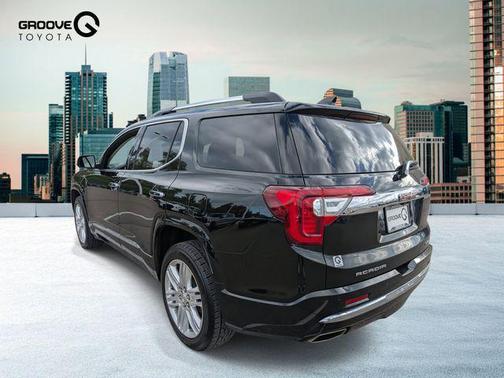 2022 GMC Acadia Denali