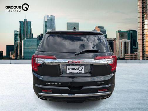 2022 GMC Acadia Denali