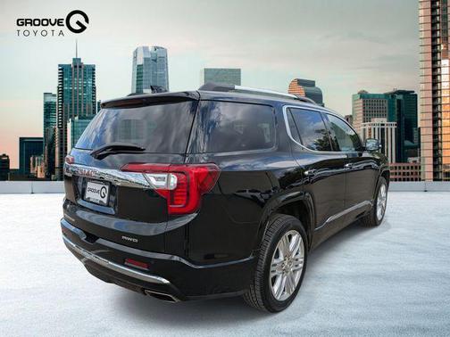 2022 GMC Acadia Denali
