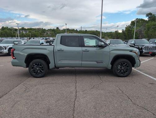 2025 Toyota Tundra Platinum