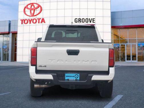 Ice Cap 2025 Toyota Tacoma SR5