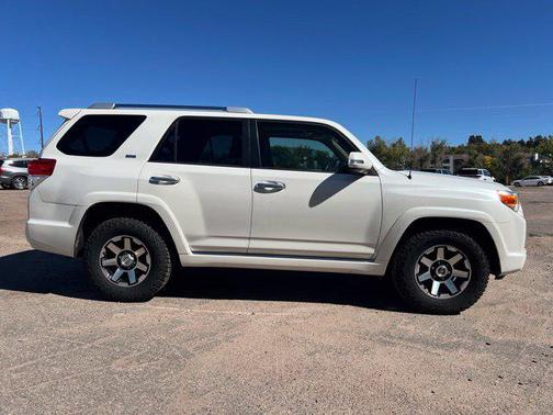 Blizzard Pearl 2013 Toyota 4Runner SR5