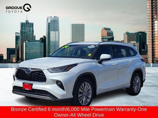2024 Toyota Highlander Hybrid Platinum