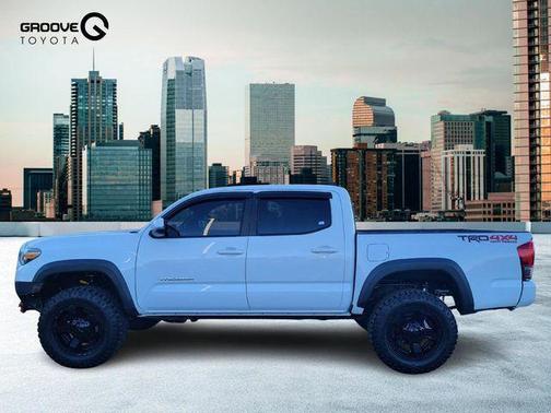 2016 Toyota Tacoma TRD Sport