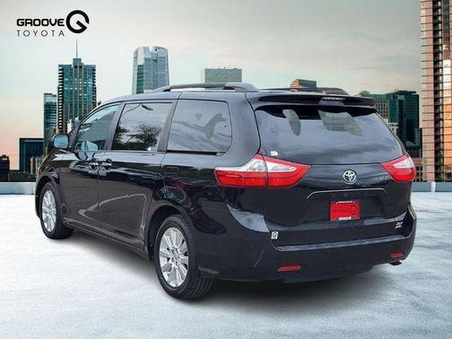 2015 Toyota Sienna XLE