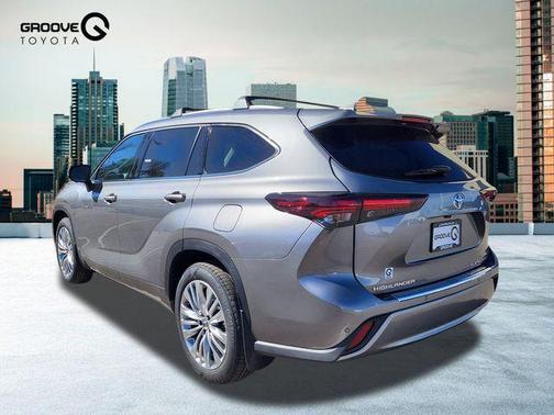 2025 Toyota Highlander Platinum