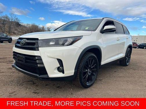 2019 Toyota Highlander SE