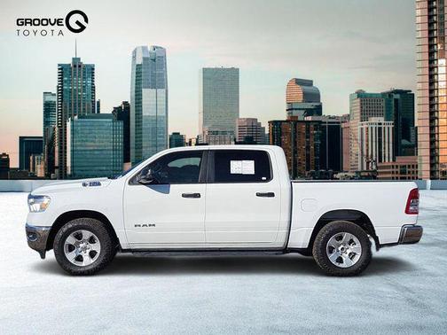 Bright White Clearcoat 2023 RAM 1500 Big Horn/Lone Star