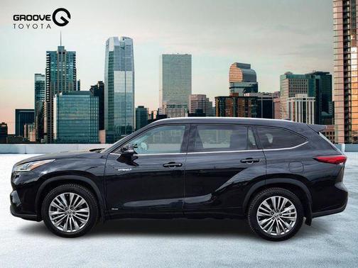 2021 Toyota Highlander Hybrid Platinum
