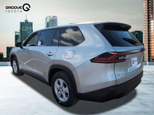 2025 Toyota Highlander Hybrid LE